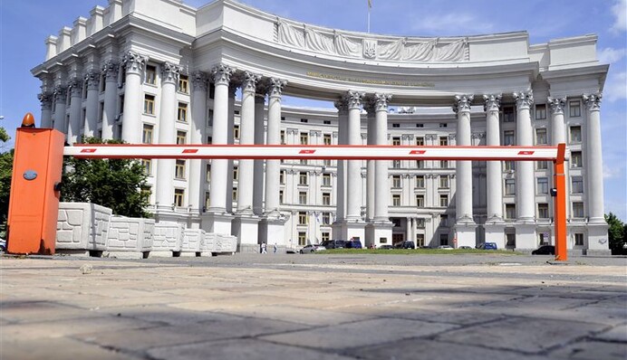 Еще один фронт Украины: 5 первых шагов к тому, чтобы завоевать позиции в мире