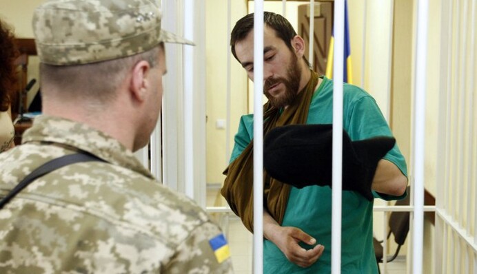 Российских военных обменяли на ящик халвы: соцсети об очередном фейке росСМИ