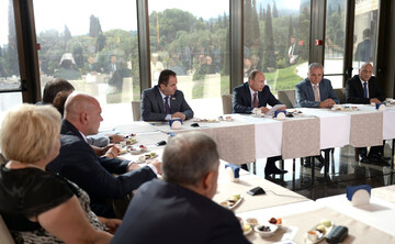 Путин бесится из-за Украины: соцсети высмеяли визит президента России в Крым