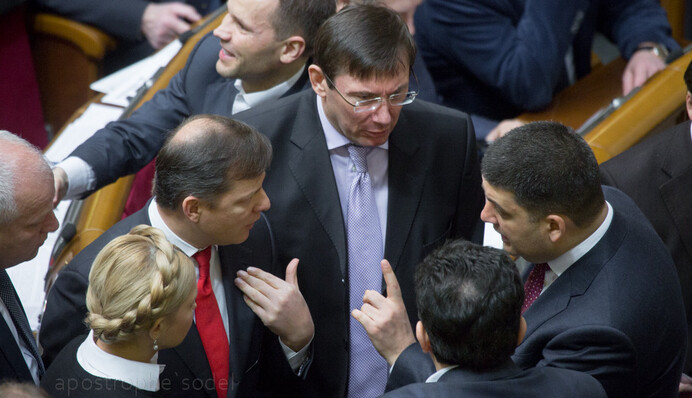 Порошенко и Яценюка объединили проблемы: умрет ли коалиция в Раде