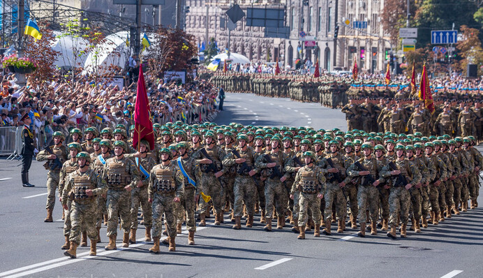 Украина показала свою военную силу: самые яркие фото Марша Независимости в Киеве
