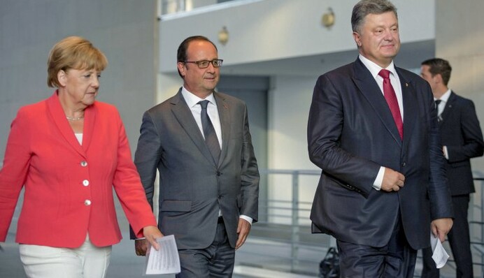 Переговоры Порошенко по Донбассу: как Украину делают заложницей Минска-2