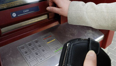 Где и у кого в Украине самые большие долги по зарплатам. Инфографика