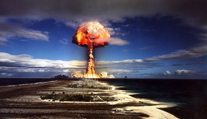 Три причины ядерной войны: на Западе рассказали о паранойе Путина и том, как его остановить