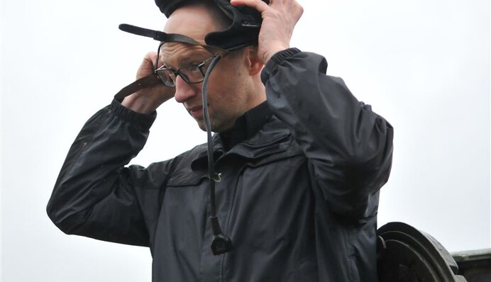 Яценюк в Чечне: зачем Путину этот собачий цирк