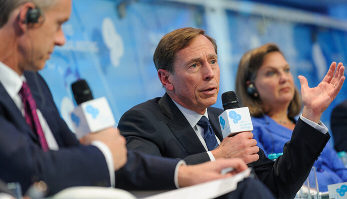 Российской империи не будет, — экс-глава ЦРУ об оружии для Украины и том, чего боится Путин