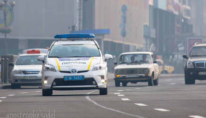 Взяток не берут, но есть проблемы: итоги двух месяцев работы киевской полиции