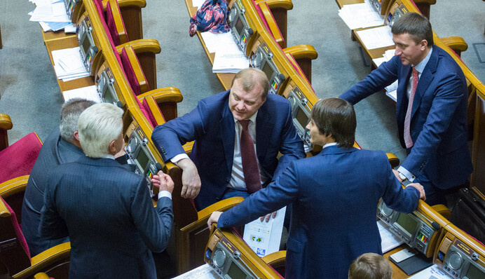 Мертвые души в Раде: между Порошенко и Коломойским разгорается новый конфликт