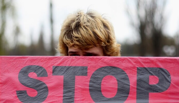 Наказать Россию за войну: чего не хватает новым санкциям Украины