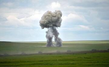 Частная разведка США показала новые фото российских танков и авиации в Сирии