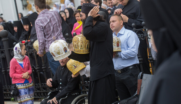 Конфликт церквей: Московский патриархат теряет позиции на Донбассе