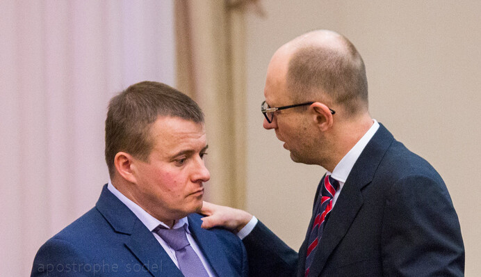 У Яценюка конфликт с одним из министров из-за кредита: документы