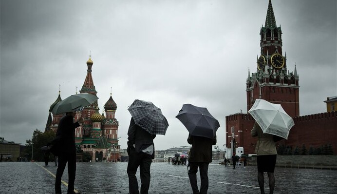 Как в анекдоте: Кремль неуклюже пытается сохранить лицо