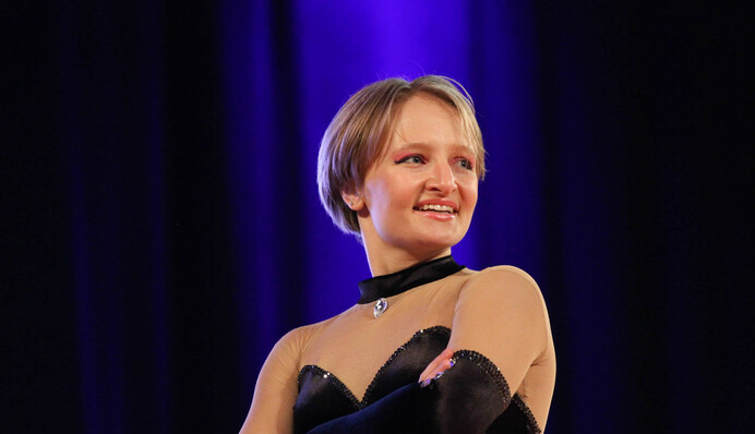 Уволилась задним числом: соцсети бурно отреагировали на миллиарды дочери Путина