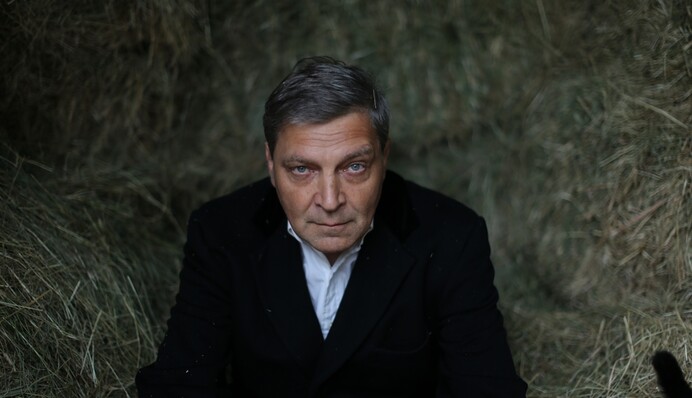 Александр Невзоров: россиянам очень нравится кого-то бомбить