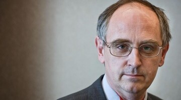 Путин провалил два плана в Украине и занялся третьим, — редактор The Economist