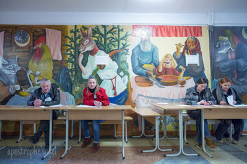 На выборы не пошли: опубликованы фото пустых участков