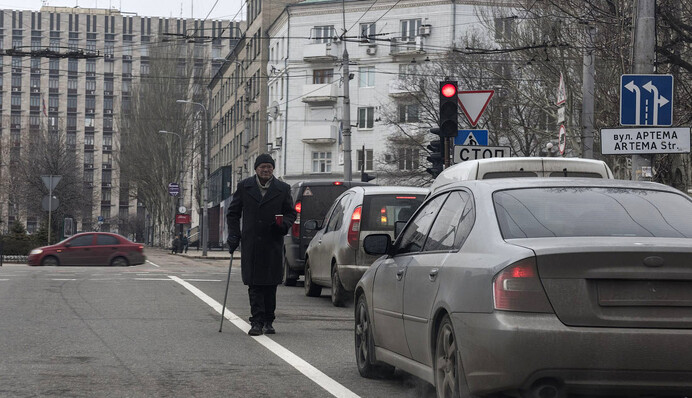 В занятом боевиками Донецке гремят взрывы, а ДНР отбирает квартиры