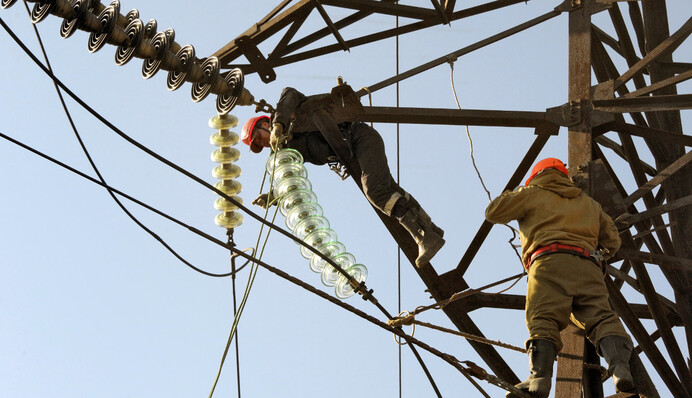 Крым будут блокировать, а война на Донбассе пока не закончится, — прогноз частной разведки США