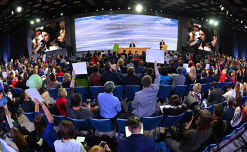 Анализируя Путина: ДНР-ЛНР будут впихивать в Украину, "война" РФ и Турции усилится