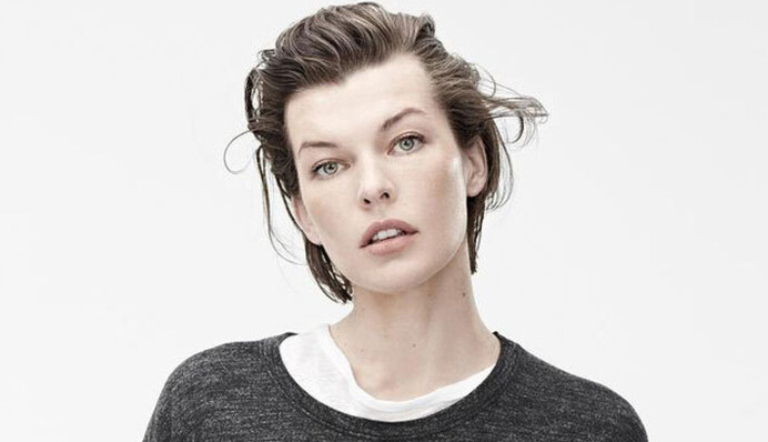 Мила Йовович спела украинскую народную песню: опубликовано видео