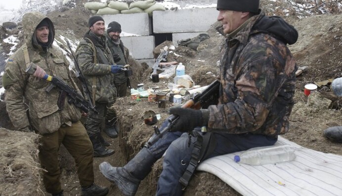 Если стоять на месте, война не закончится никогда, — бойцы АТО о Донбассе