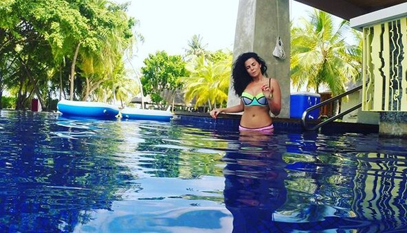 Настя Каменских в купальнике Victоria's Secret позирует на Мальдивах: опубликованы фото