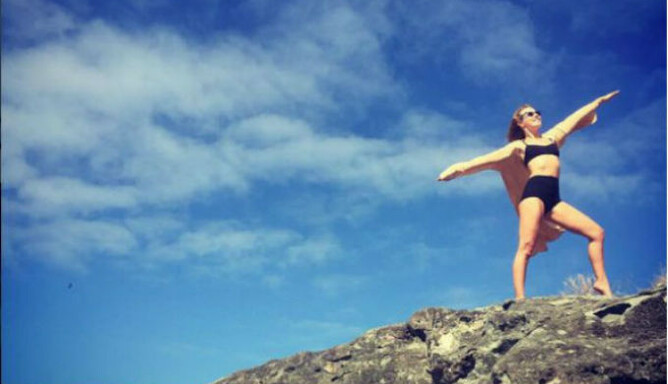 Собчак встала на голову на 