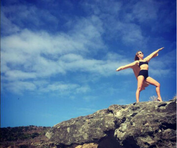 Собчак встала на голову на 