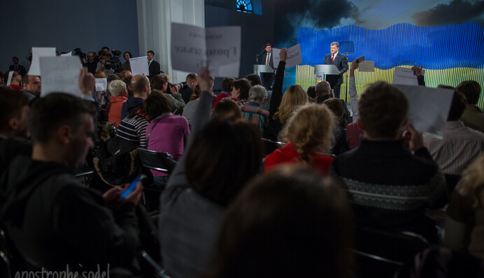 Пресс-конференция Порошенко: главные заявления и шутки из соцсетей