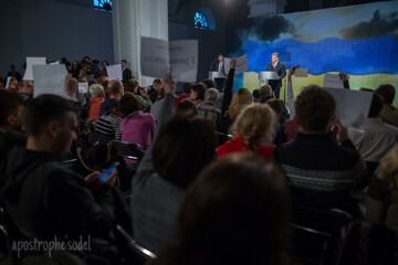 Пресс-конференция Порошенко: главные заявления и шутки из соцсетей