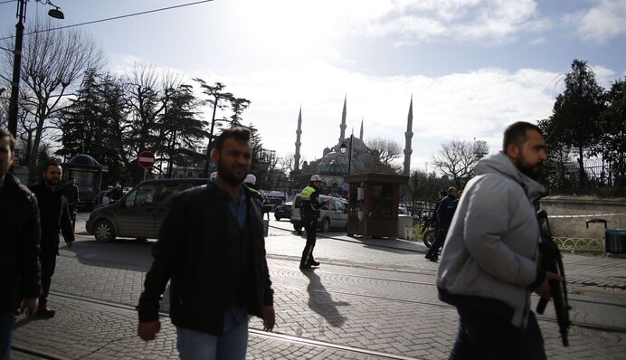 Взрыв в центре Стамбула: фото, видео, главные подробности