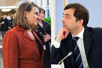 Люди Обамы и Путина договариваются надавить на Украину, — частная разведка США