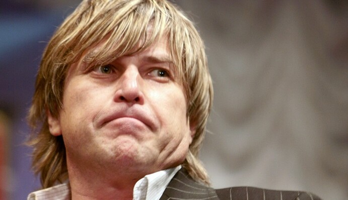 Заслуженный артист России полюбил приветствие 