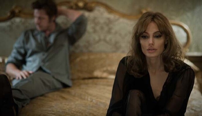 Джоли с Питтом разъехались и делят детей