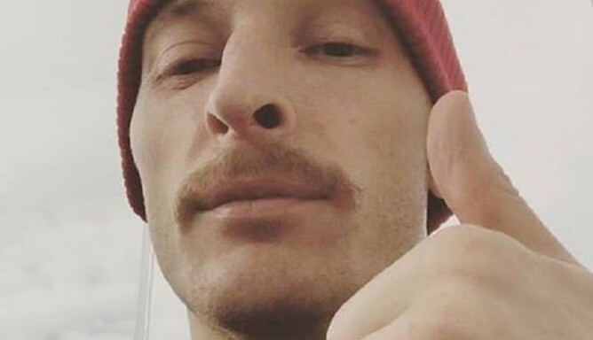 Российский комик взорвал соцсети постом про свои усы: опубликовано фото