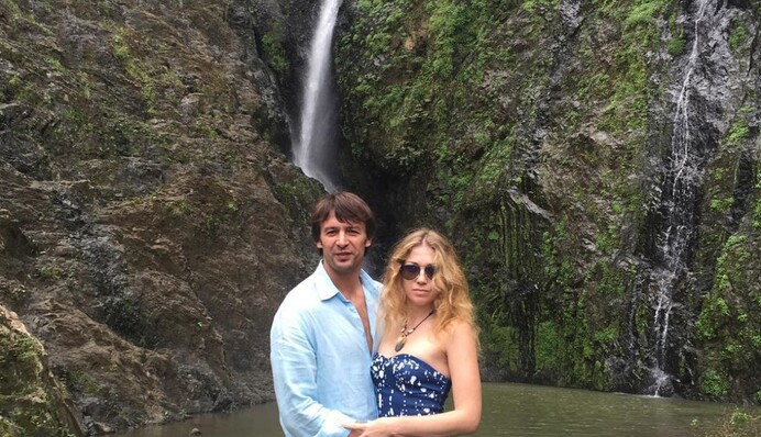 Новая возлюбленная Шовковского утверждает, что выиграла суд об опеке над детьми