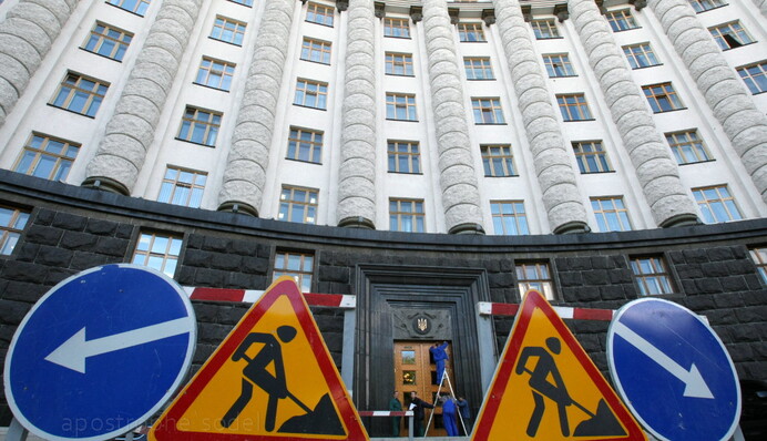 Кандидаты в Кабмин от Порошенко вызвали волну шуток и смеха в соцсетях