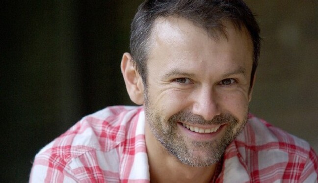 Святослав Вакарчук продолжает поэтически интриговать в Twitter