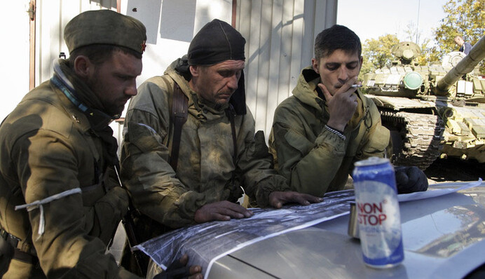 Кремль хочет объединить ДНР-ЛНР и шантажирует их главарей