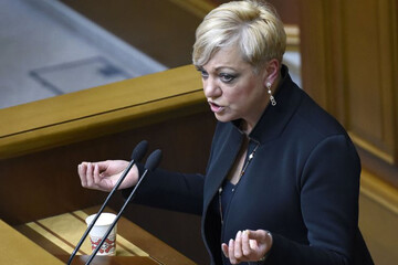 Кто виноват в падении гривны: соцсети шутят над заявлениями Гонтаревой