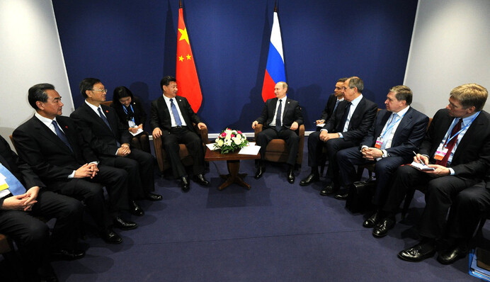 Почему Китай решил не связываться с Россией