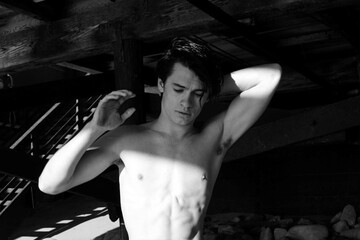 Сын Памелы Андерсон стал лицом Saint Laurent: опубликовано видео