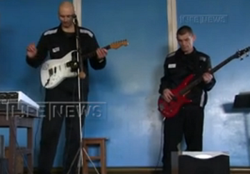 В России убийцы создали панк-группу