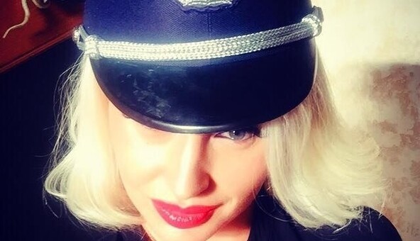 Скандал с блондинкой в Ивано-Франковске: появились яркие фото новой звезды Youtube