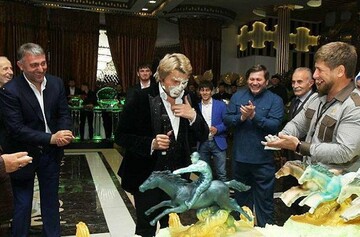 Известного российского артиста записали в шуты Кадырова