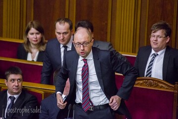 Известный украинский телеведущий взорвал сети шуткой о Яценюке