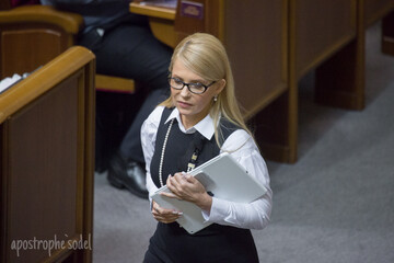 Пластические хирурги раскрыли секреты Тимошенко, жен Порошенко и Яценюка