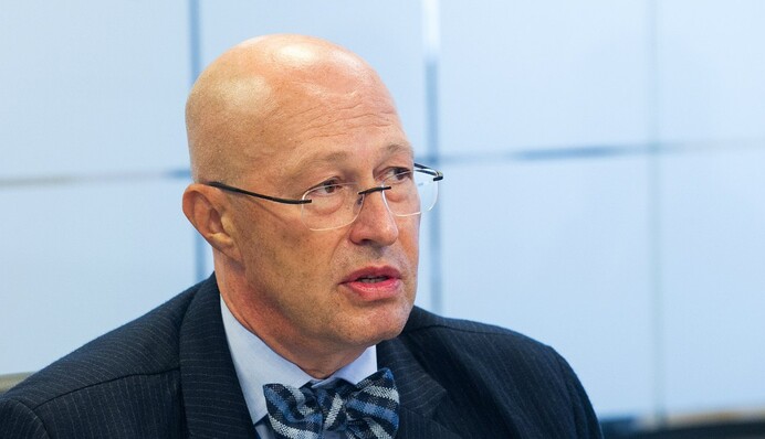 Это будет враждебный мир, но без стрельбы, - российский историк о Донбассе