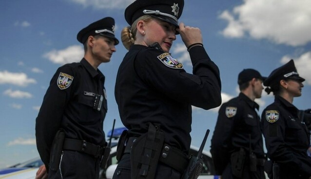 У полиции на Закарпатье случился эротический инцидент: опубликовано видео